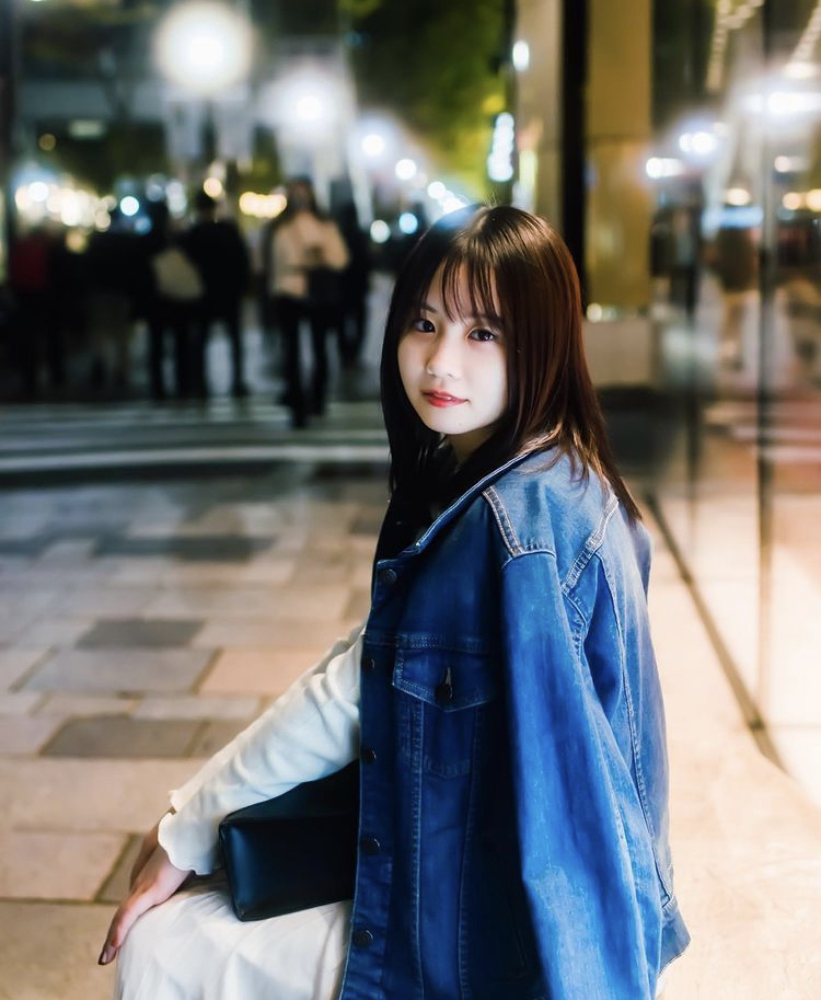 長谷川新奈 画像