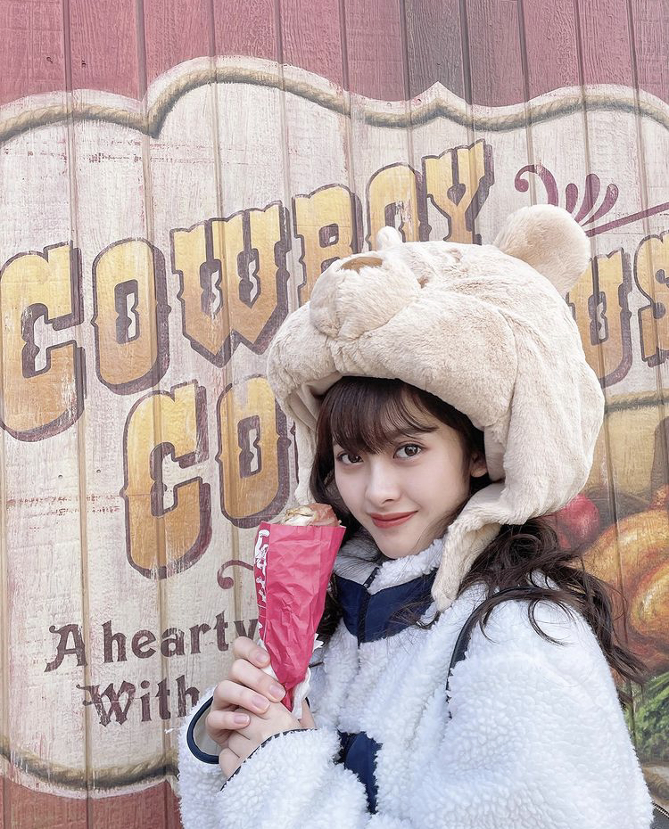 鵜川もえか 画像