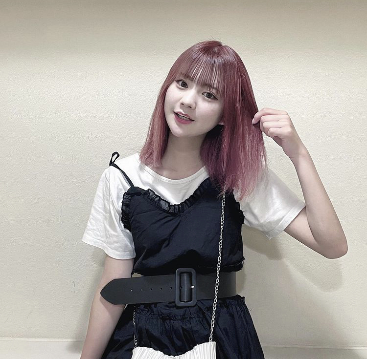 比屋根香音 画像