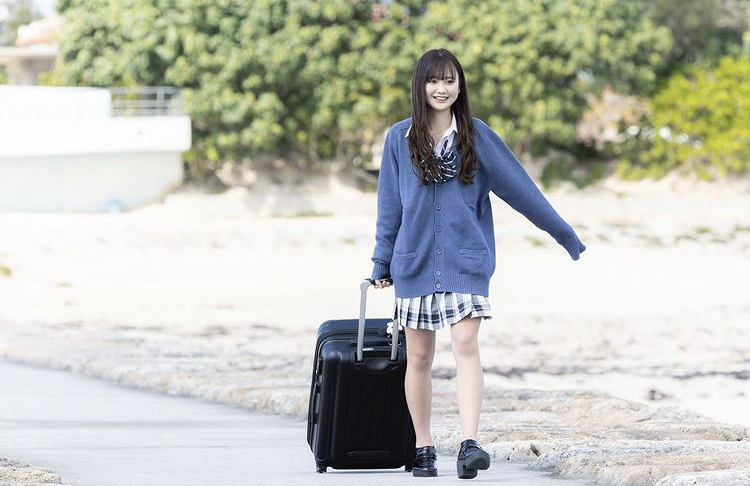 比屋根香音 画像