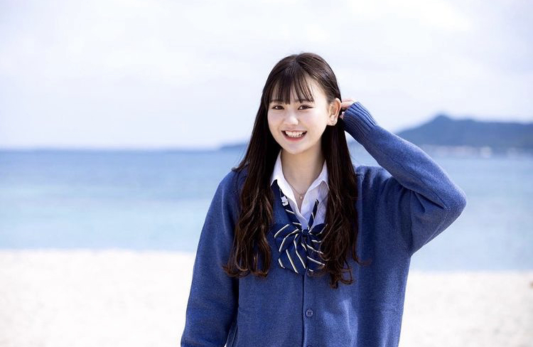 比屋根香音 画像