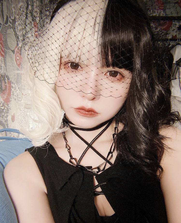 益若つばさ 画像