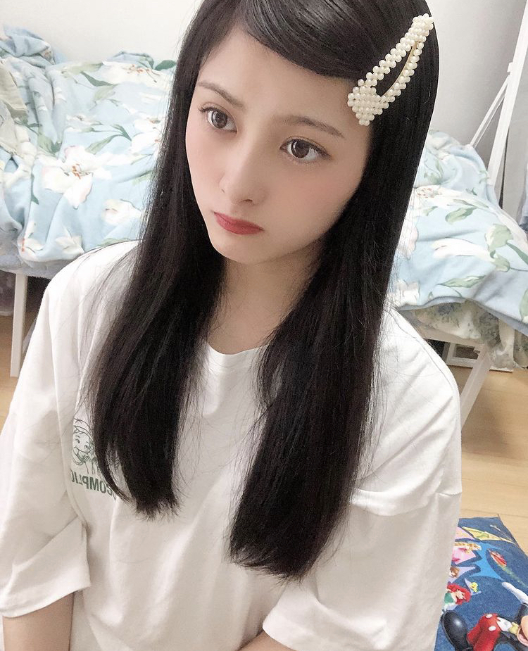 鵜川もえか 画像