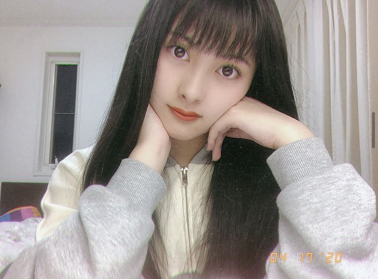 鵜川もえか 画像