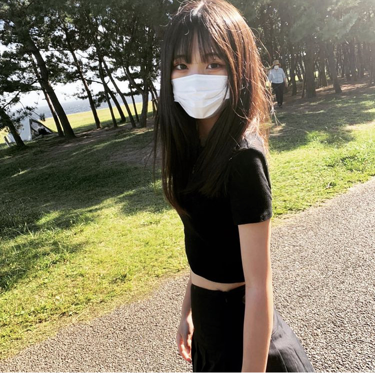 岩瀬みやび 画像