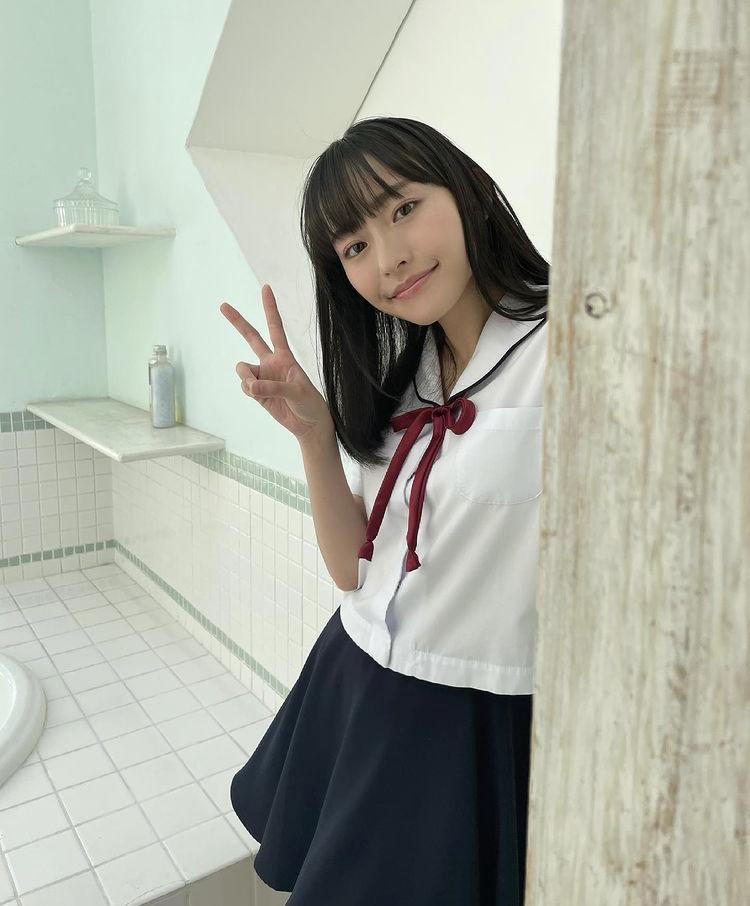 高崎かなみ 画像