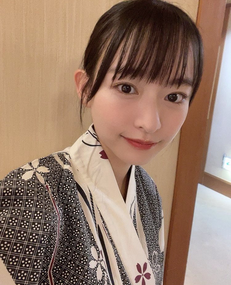 高崎かなみ 画像