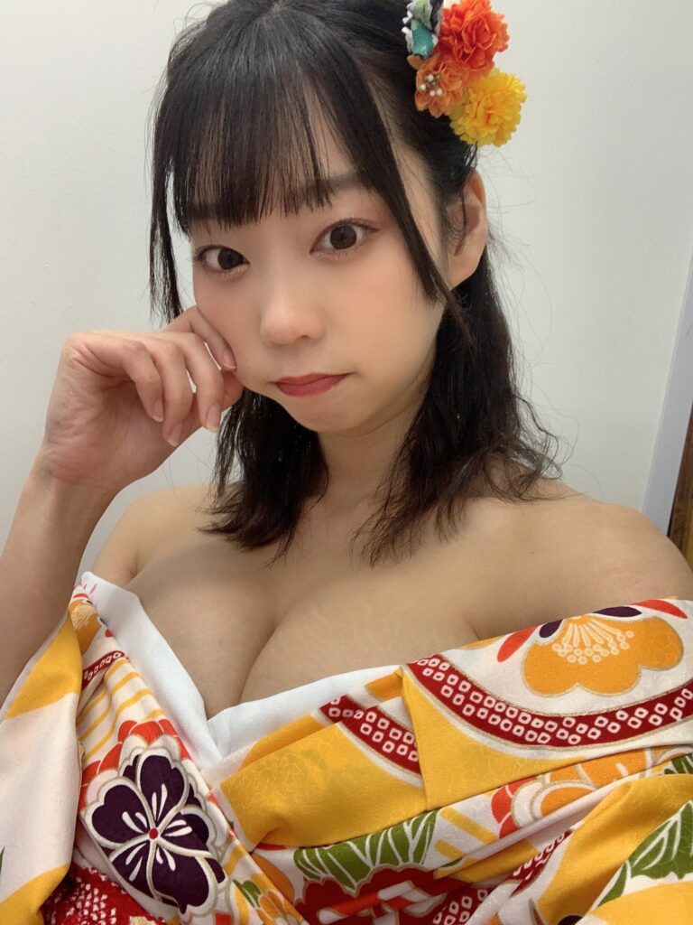 ゼロイチファミリアの青山ひかる