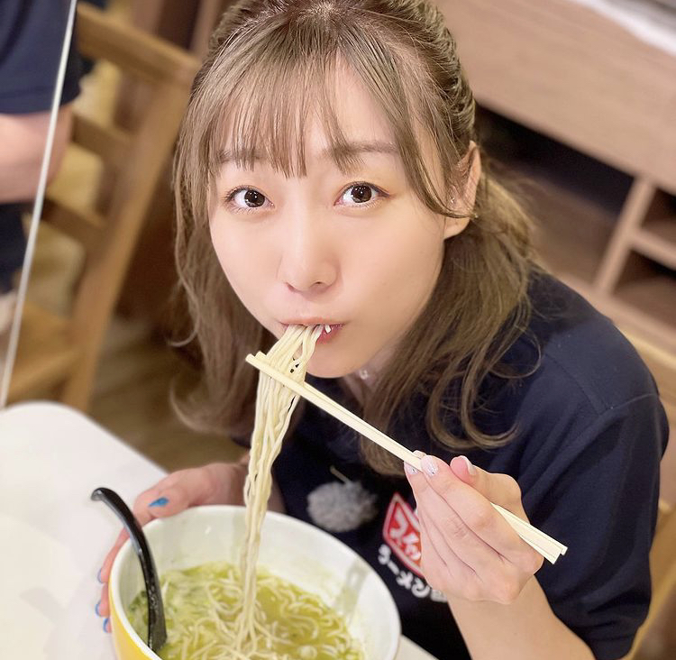 須田亜香里 画像