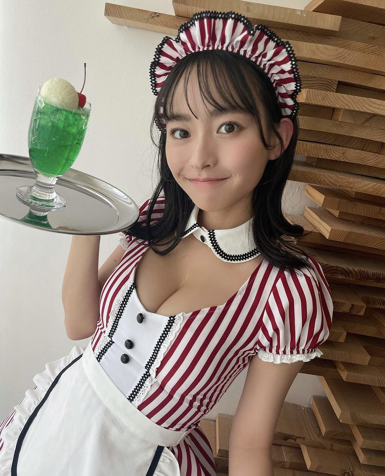 高崎かなみ 画像