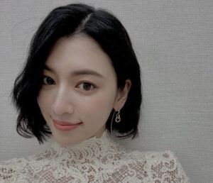 三吉彩花のかわいい画像20枚【水着あり！最高レベルです】