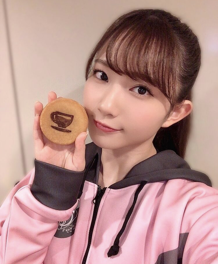 青山なぎさ 画像