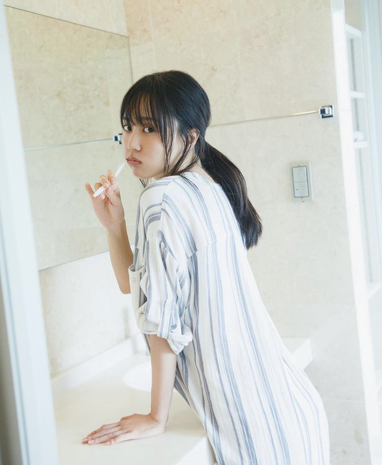 賀喜遥香 画像