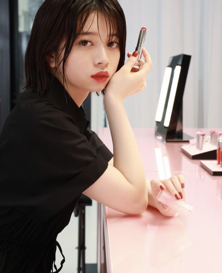 桜田ひより 画像