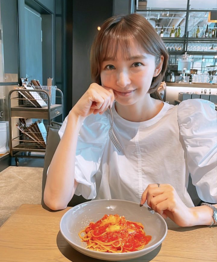 篠田麻里子 かわいい