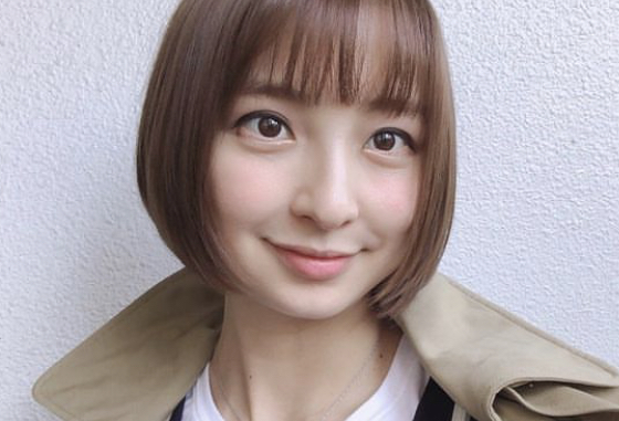 篠田麻里子のかわいい画像20枚【水着あり！最高レベルです】