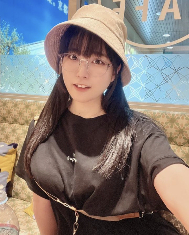 東雲うみ かわいい