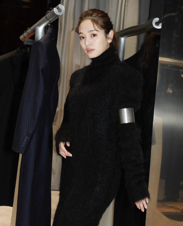 横田真悠 かわいい