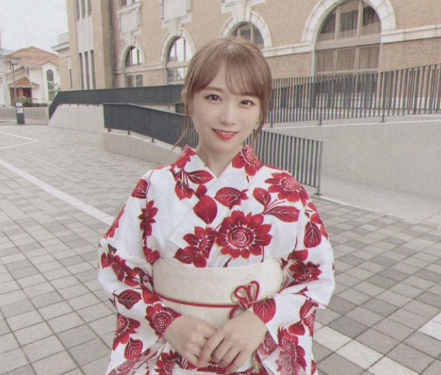 秋元真夏 かわいい