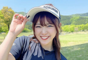 山内鈴蘭のかわいい画像20枚【水着あり！最高レベルです】