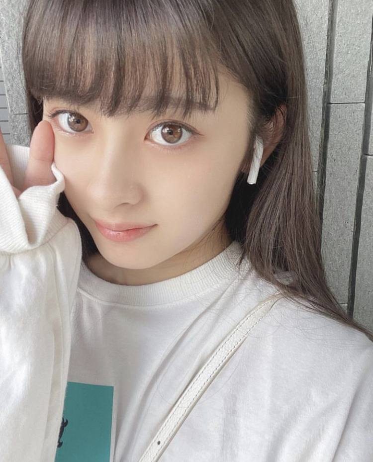 鵜川もえか 画像