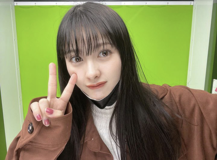 鵜川もえか 画像