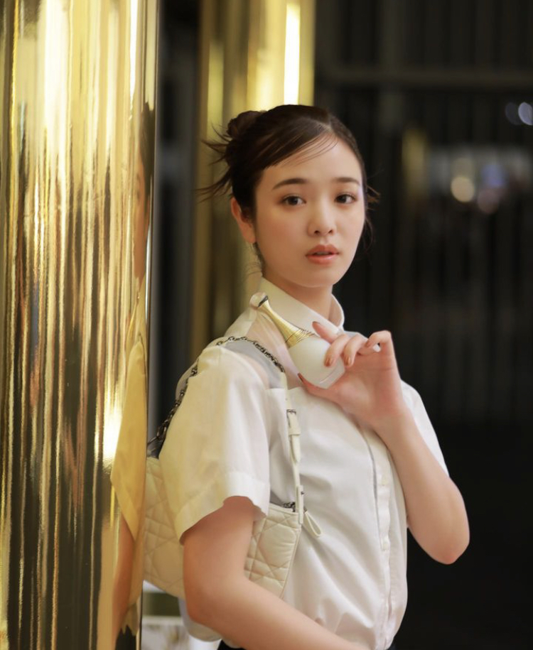 横田真悠 かわいい