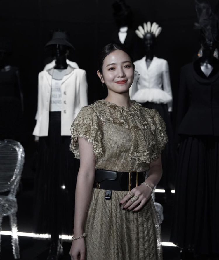 横田真悠 かわいい