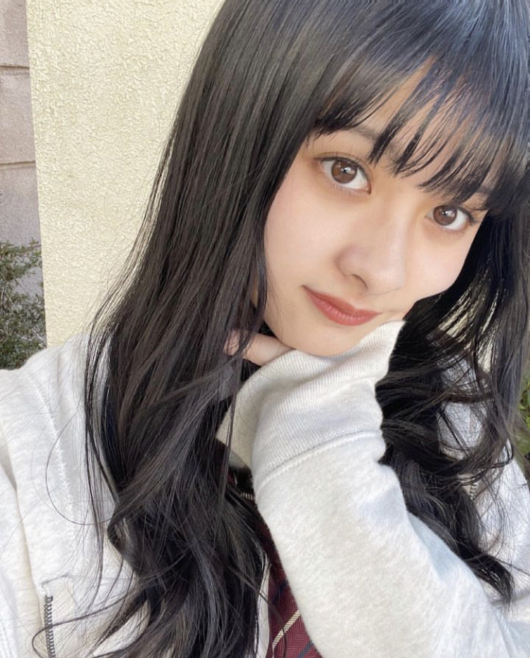 鵜川もえか 画像