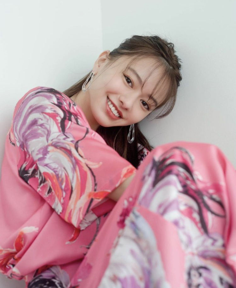 山本舞香 かわいい