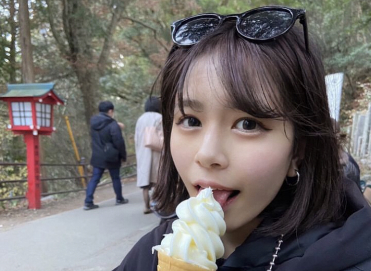 夏芽すずのかわいい画像40枚【水着あり！最高レベルです】