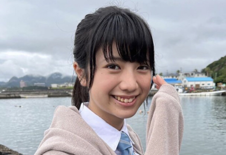 石井薫子のかわいい画像20枚【水着あり！最高レベルです】
