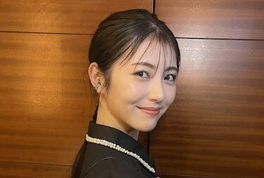 浜辺美波のかわいい画像90枚【水着あり!最高レベルです】
