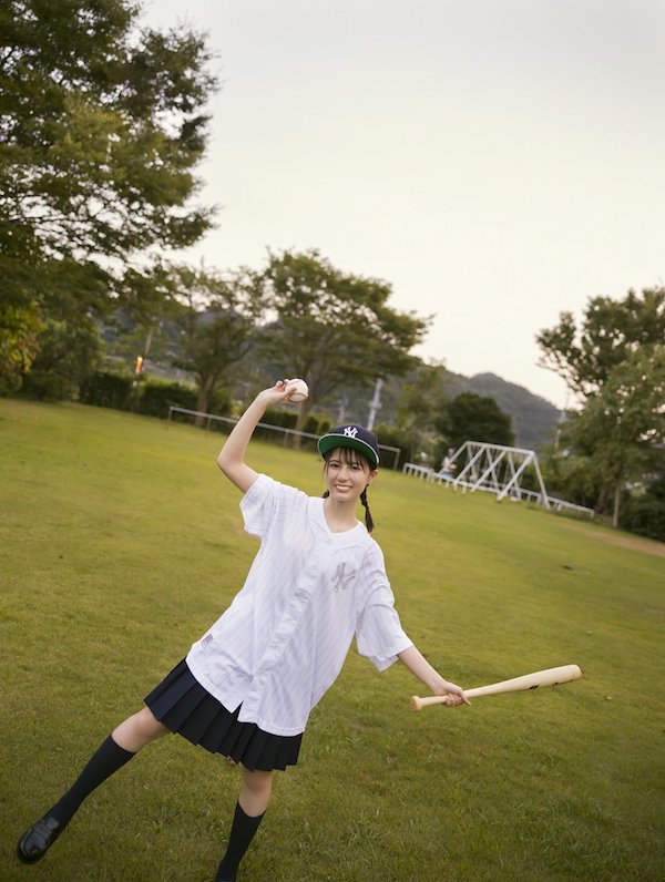 小坂菜緒 かわいい