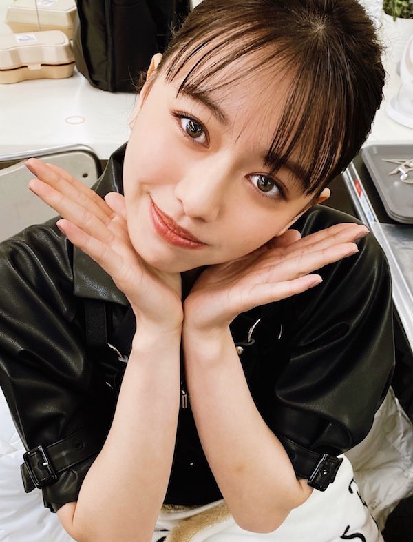 山本舞香 かわいい