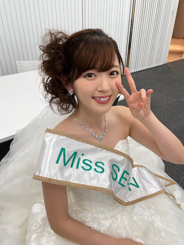 鈴木愛理 かわいい