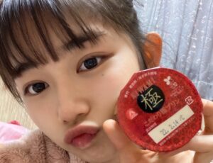 前川莉珠のかわいい画像20枚【水着あり！最高レベルです】