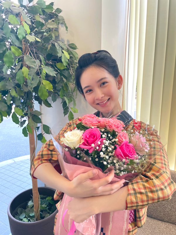 畑芽育 かわいい