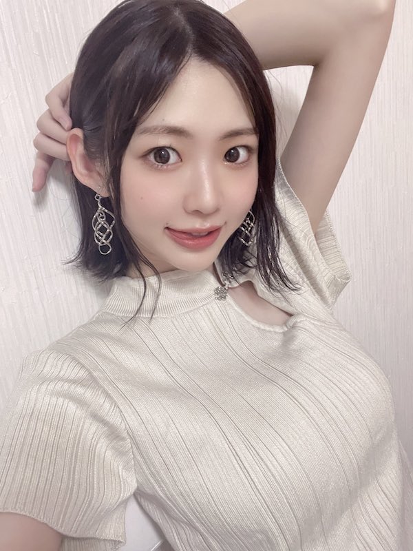 八伏紗世 かわいい