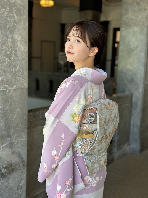 新田さちか 画像