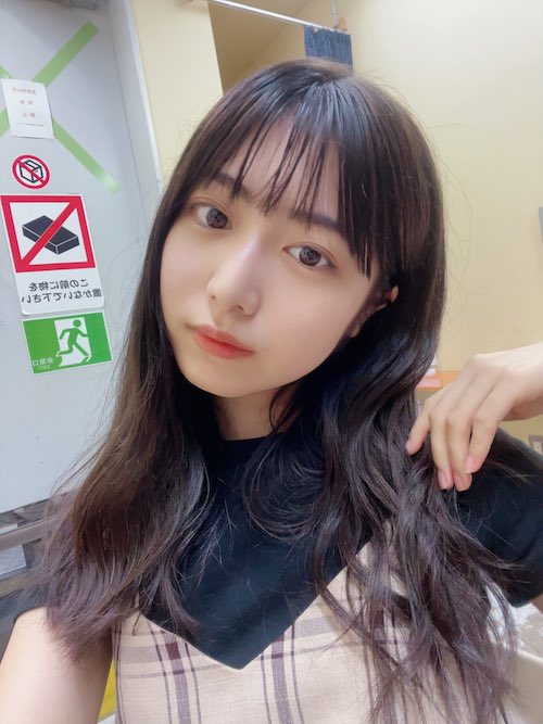 吉田莉桜 かわいい画像