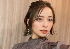 水崎綾女のかわいい画像20枚【水着あり！最高レベルです】